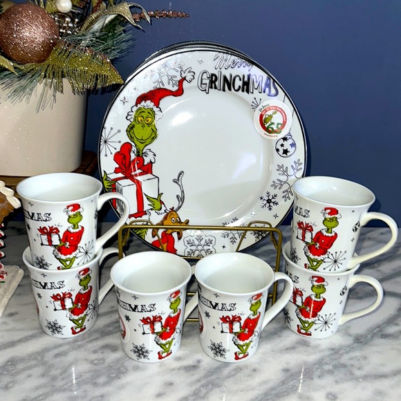 the grinch Dining The Grinch Dinnerware Set Of 2 Rare Poshmark